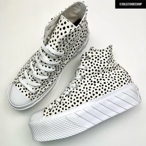Converse Women's Welcome To The Wild  CTAS Lift 2X Hi Platform Sneakers size 10